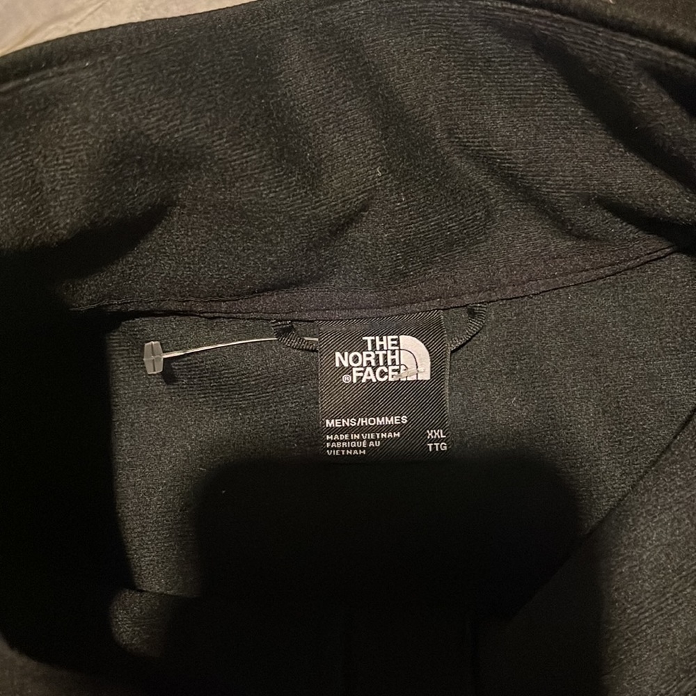 CASTLE ROCK BLACK & GREY NORTH FACE VEST - Picture 7 of 7